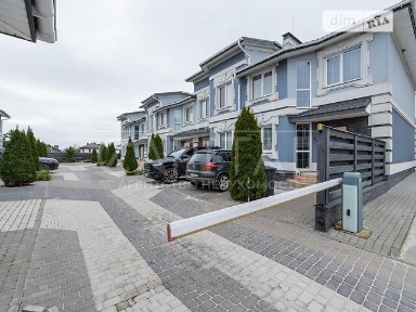 Продаж 3 поверхового таунхауса з ділянкою на 4 сотки, 180.5 кв. м, 5 кімнат, на вул. Висока • ID 32717100