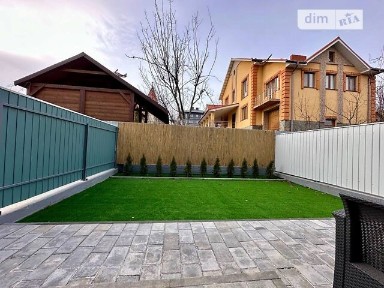 Продаж 2 поверхового таунхауса з ділянкою на 2 сотки, 130.7 кв. м, 4 кімнати, на 6-а вул. Приміська • ID 32681384