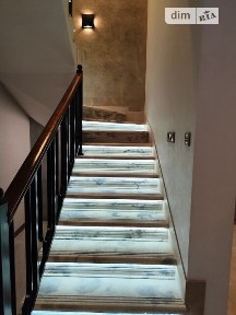 Продаж 2 поверхового таунхауса з ділянкою на 1.5 сотки, 125 кв. м, 3 кімнати, на вул. Центральна • ID 32510633