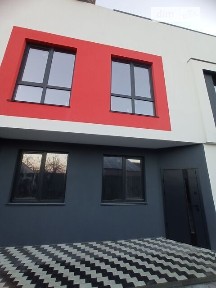 Продаж 2 поверхового таунхауса з ділянкою на 1.5 сотки, 110 кв. м, 3 кімнати, на вул. Вокзальна • ID 32465557