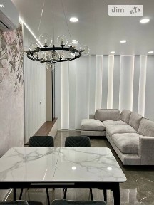 Продаж 2 поверхового таунхауса з ділянкою на 3 сотки, 89.4 кв. м, 3 кімнати, на вул. Соборна (ж/м золоті ключі) • ID 32282365