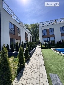 Продаж 3 поверхового таунхауса з ділянкою на 3.6 сотки, 140 кв. м, 4 кімнати, на мас. За мир • ID 32263634