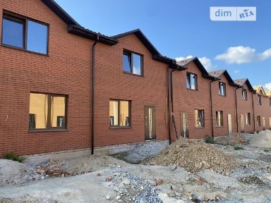 Продаж 2 поверхового таунхауса з ділянкою на 1.5 сотки, 90 кв. м, 3 кімнати, на пров. Весняний • ID 32084400
