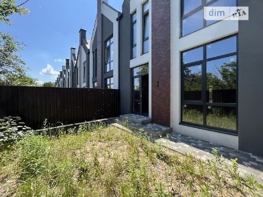 Продаж 2 поверхового таунхауса з ділянкою на 1.4 сотки, 116 кв. м, 4 кімнати, на вул. Садова • ID 31572522
