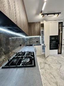 Продається поаноцінна 3км квартира, вул. Злуки