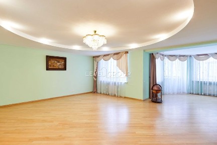 Квартира 4к/165м, Мінська, Оболонь, Оболонська набережна, Івасюка, 24А
