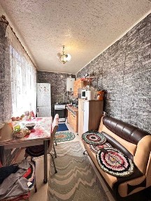 Капітальний будинок з автономним газовим опаленням в Великодолинському