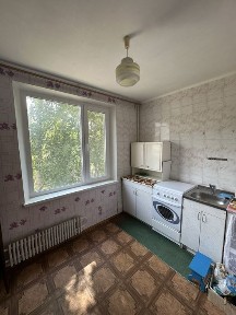 Продаж 1 кімнатної квартири 4 поверх