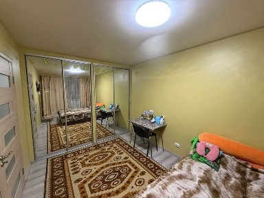 2х квартира 2й поверх, вул. Нез. України.