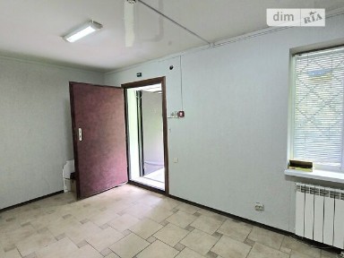 проспект Повітряних Сил, район Солом'янський, Київ, метро Вокзальна, просп. Повітряних Сил 78, п'ятиповерхова будівля • ID 34574767