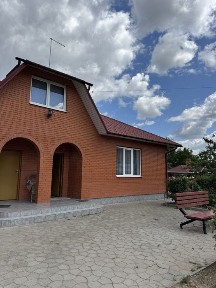 Оренда затишного будинку в зручній локації | м. Луцьк