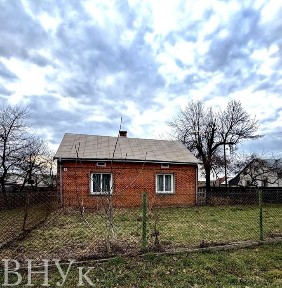Продам гарний будиночок у дуже красивій, затишній локації.