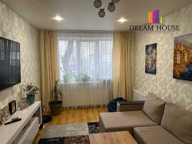 Продаж 3к квартири з ремонтом ПЗР