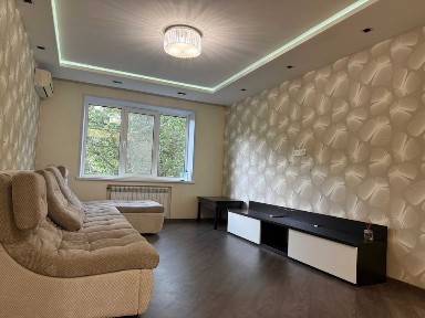 Продам 3 к, квартиру з ремонтом на ЖМ Перемога