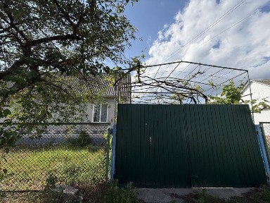 Продаж будинку в затишному районі