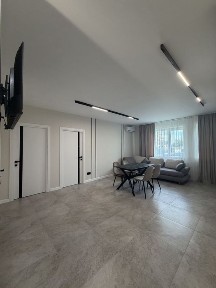 2-кімнатна квартира в оренду ЖК West Towers Ужгород 64 м² сучасний ремонт меблі та техніка | поруч школа та садок | Світло не вимикають | Укриття|