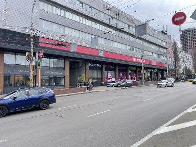 Оренда торгового приміщення 330м2. в ТЦ м. Либідська центр. 1 поверх.