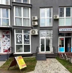 Фасадное помещение в аренду с ремонтом, Дворец Спорта, пл. Толстого- 2мин