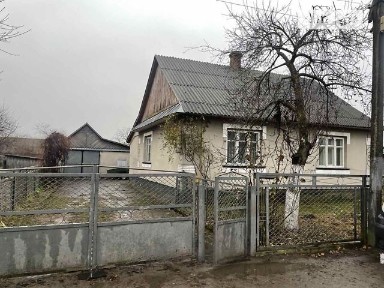 Продаж 1 поверхового будинку з гаражем 80 кв. м, 4 кімнати, на вул. Богдана Хмельницького • ID 34576773