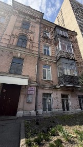 Метро Університет, нежитлове приміщення зі статусом Михайла Коцюбинського 218 м кв