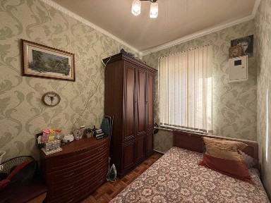 Продаю частину будинку. Окремий двір. Ліски