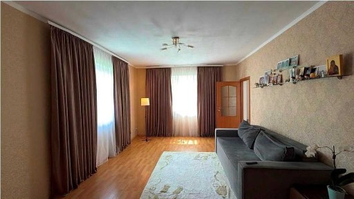 Без комісії! Продаж будинку, 173м2, 10 сот., Жуляни, вул. Територіальної оборони, 9а