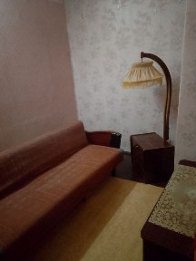 Срочно! Выгодное предложение! Продается Двухкомнатная квартира в самом Центре города! Еврейская /Пушкинская Цена: 65тысяч торг!