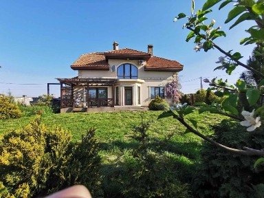 Сучасний будинок D 250 м²/камін/тераса/повна автономія/гараж на 2 авто + ділянка 10 соток