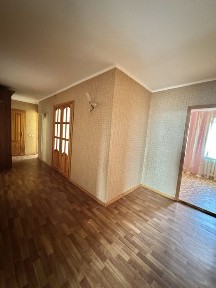 && 3 кімнатна квартира у цегляному будинку