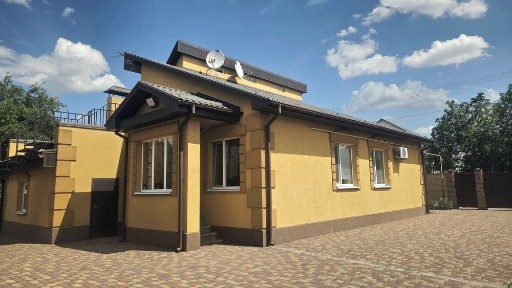 Продам добротний будинок 119 м², ділянка 15 соток, 30 км від Дніпра, смт Меліоративне.