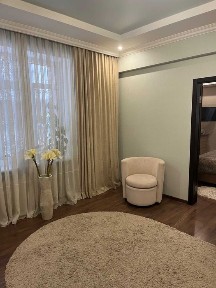 Продажа 3-х кімн. кв вул. Перемоги 4 з євроремонтом, гаражем і погребом