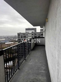 Продам 4-кімнатну квартиру в новому ЖК Баговутівський вул. Загорівська 25