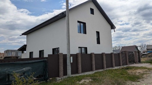 Продам будинок з ремонтом у мальовничому курортному передмісті Києва - Ворзелі, є Гараж і Баня