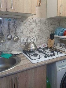 Продам 1-кімнатну квартиру в гарному стані!