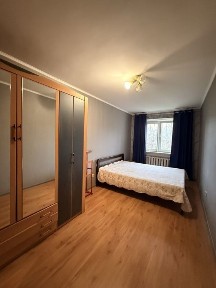В продаже евротрёшка на Парковой на 2 этаже