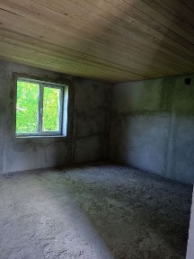 Продається 1 кімнатна квартира в місті Кам'янець-Подільський, неподалік парку.