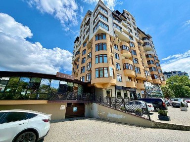 Продаж видової 2-кімнатної квартири в елітному ЖК на вул. Роксолани, 6, м. Трускавець