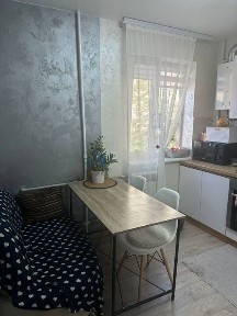 Продаю 2 кімнатну квартиру біля озера