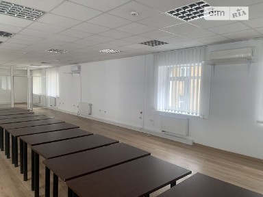Петрушевича площа, район Личаківський, Львів, пл. Петрушевича 3, приміщень - 2, поверх - 3 • ID 33077066