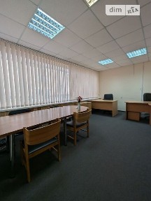 проспект Берестейський, район Шевченківський, Київ, метро Політехнічний інститут, просп. Берестейський 20, приміщень - 1, поверх - 2 • ID 32960996