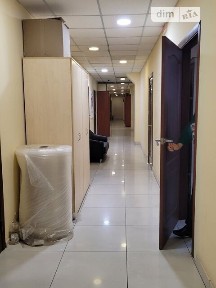 Оренда офісного приміщення на вул. Рекордна 26Г, приміщень - 20, поверх - 1 • ID 32476032
