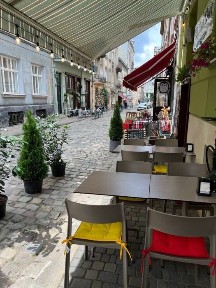 Продаж окремої будівці в центрі Львова