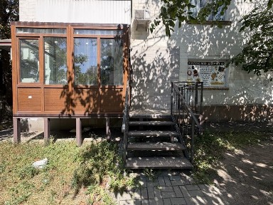 Київ, Печерський, Міхновського 32
