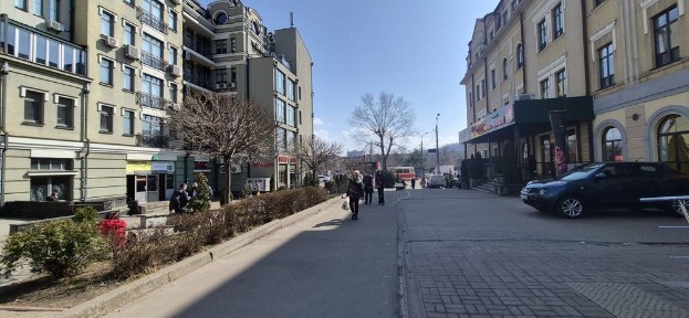 Пропонується фасадне приміщення у вихода із метро Контрактова пл, без%
