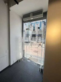 Оренда фасад приміщення 45м2 з ремонтом в самому центрі Києва вул. Басейна Бесарабка метро Площа Українських Героїв