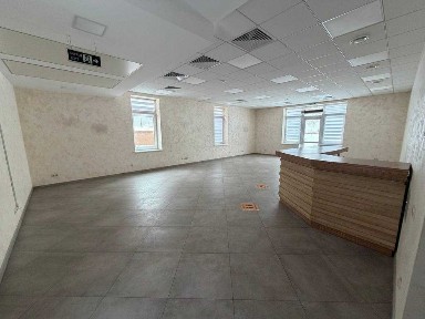Оренда окремо розташованої будівлі 1543м2 з ремонтом. вул. Святошинська