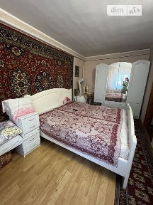 Продаж 1 поверхового будинку з гаражем і ділянкою на 5 соток, 80 кв. м, 3 кімнати, на вул. Прирейкова • ID 34582764