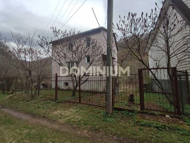 Закарпатська область, Хуст