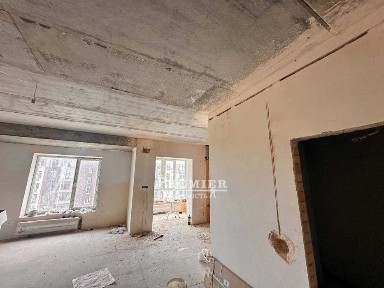Продам 1 кімнатну квартиру з розпочатим ремонтом у новому будинку біля моря