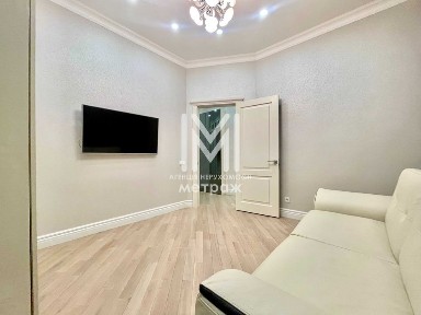 Продам 2комн. квартиру жк Ляпунова. проспект Науки, метро Научная.